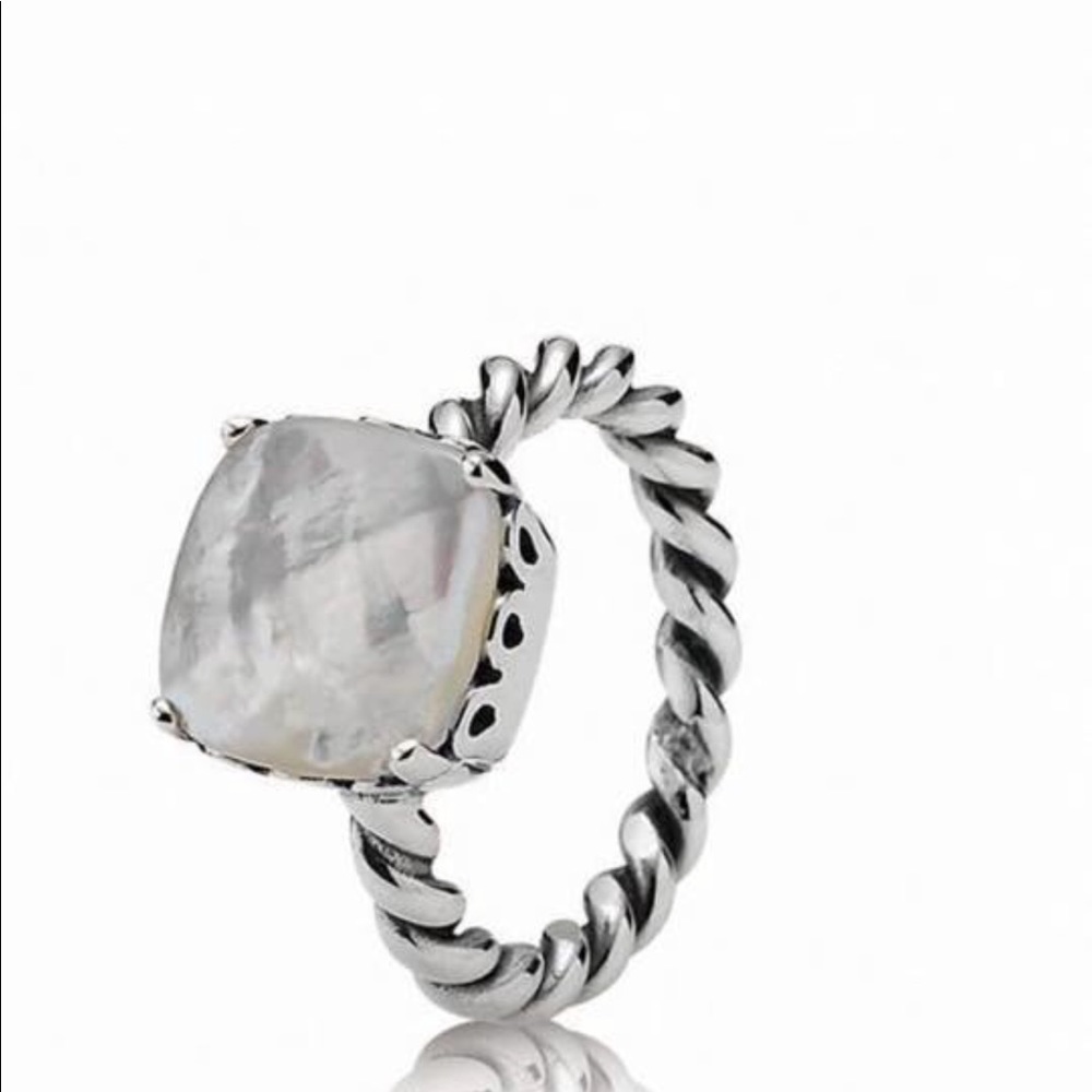 Mother of Pearl Pandora Ring